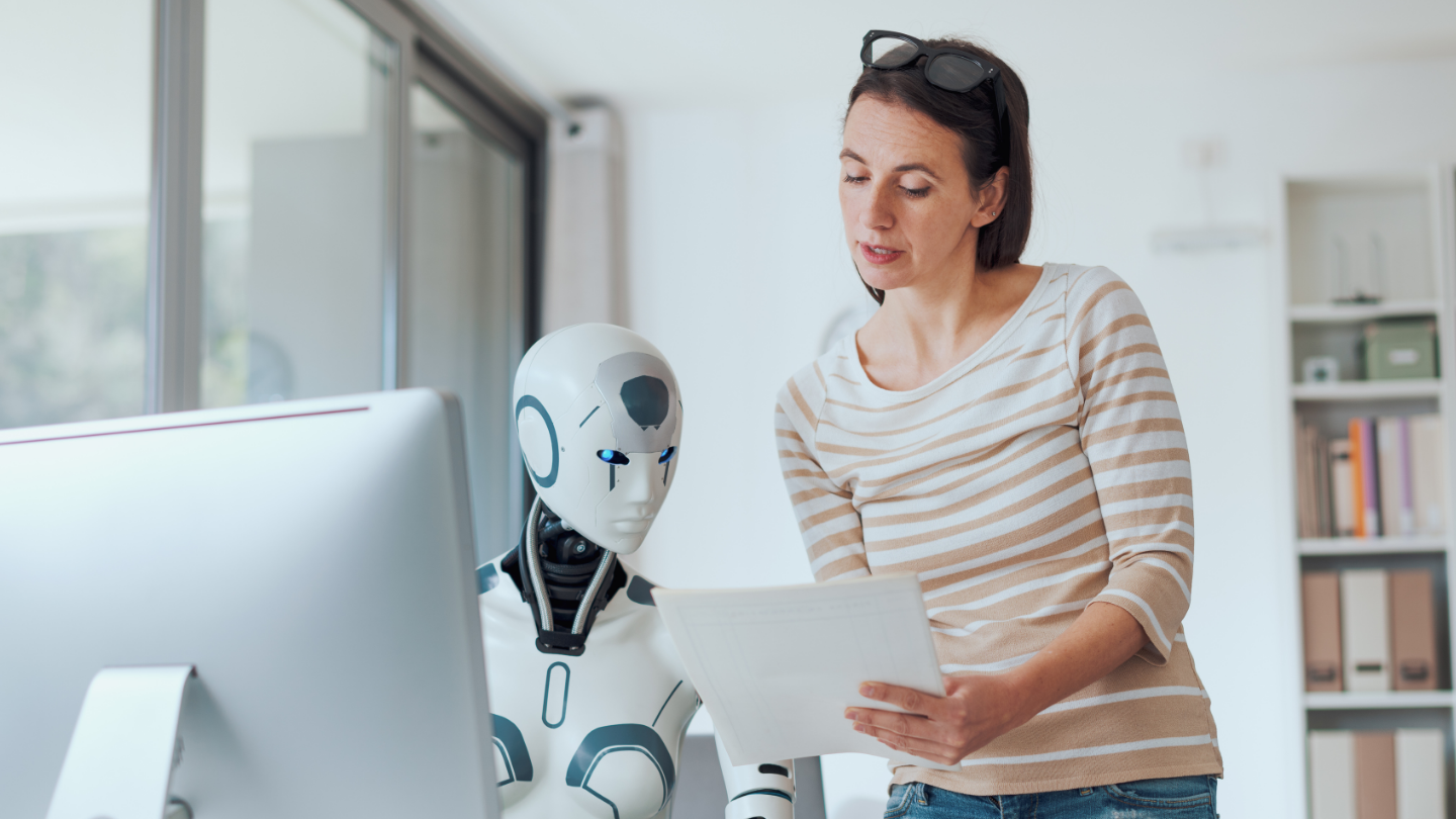 Building Transformational Leadership in Your Organization: The Role of AI in Elevating Leadership
